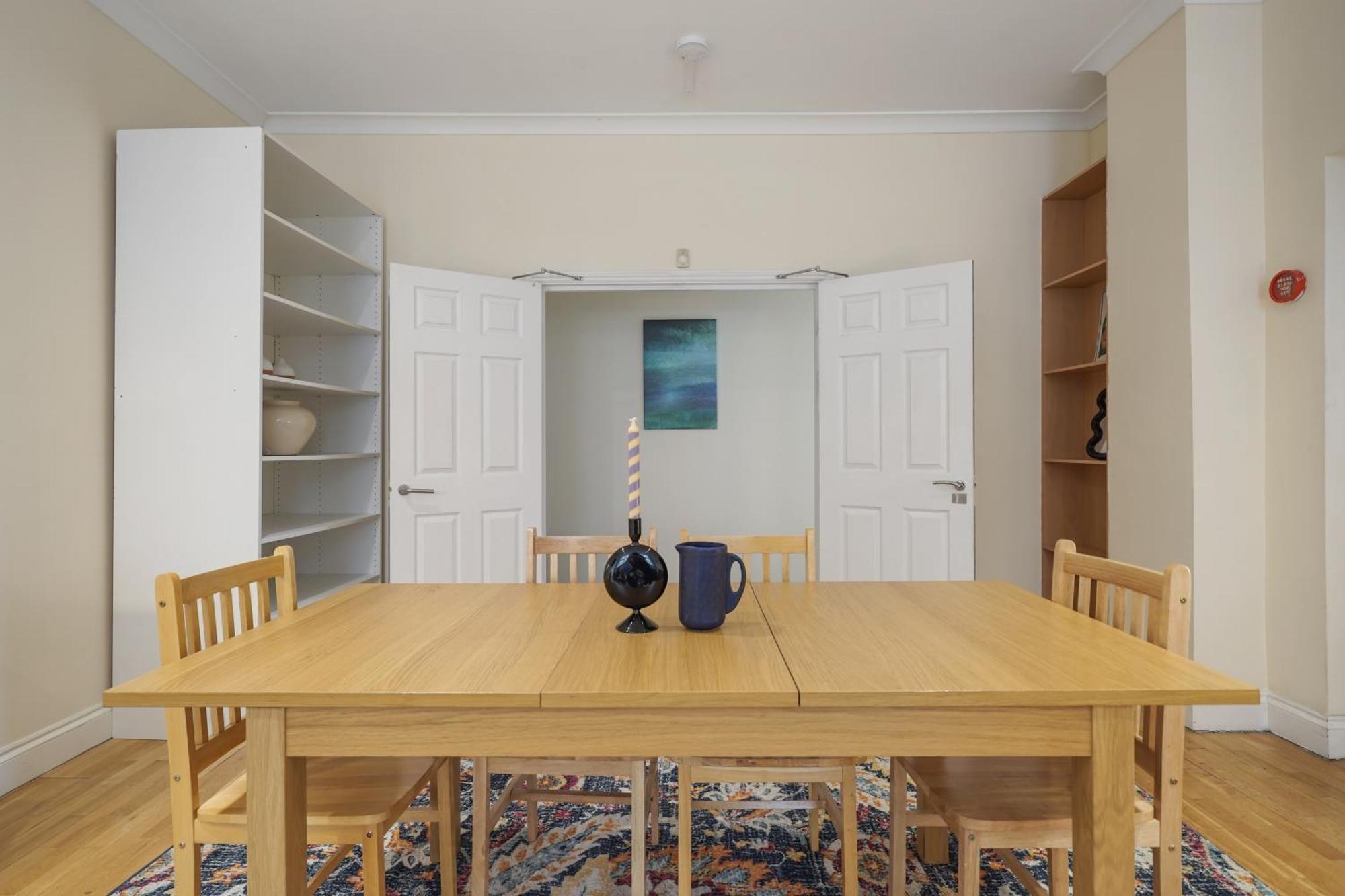 The Chic Townhouse In Kings Cross!!! 3 Floors Apartment